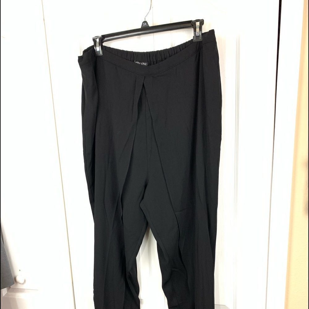 City Chic Black Jogger Pants‎